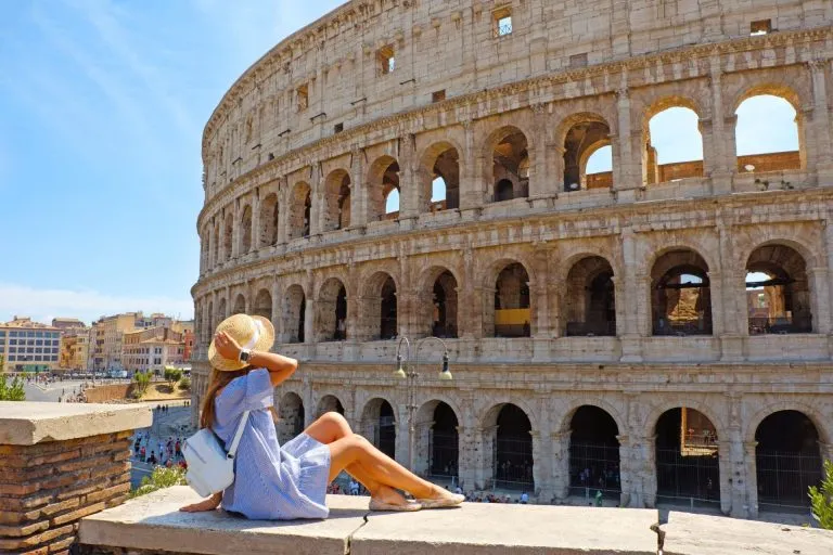 Colosseum in rome tour scaled